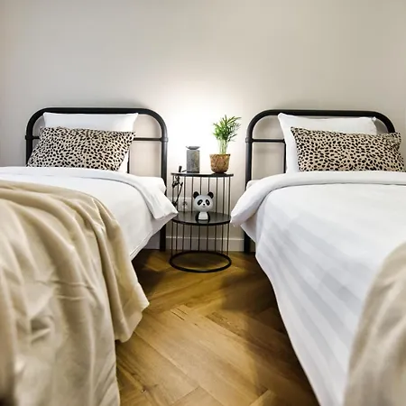Apartment Indigo 11 By Housine Zator