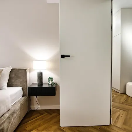 Apartment Indigo 11 By Housine *